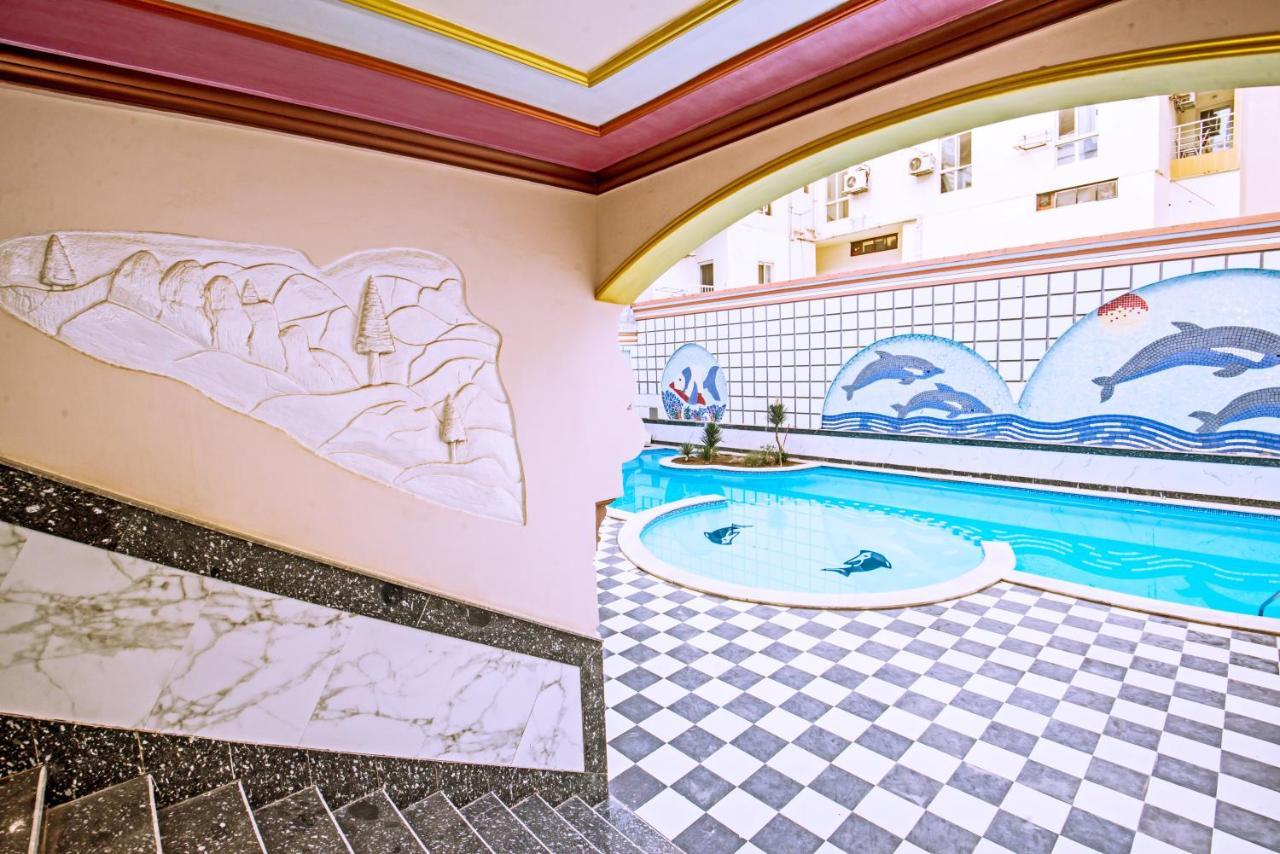 Rare New Marina Hotspot With Fast Free Wifi, Balcony & Pool Apartament *